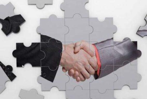 选择与人力资源公司合作该关注哪些信息？